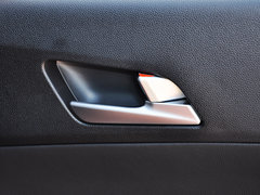 现代ix25 2015款 2.0L 自动 四驱尊贵型 GLX 5座