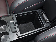 奔腾X80 2015款 1.8T 自动 运动型 5座
