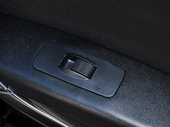 奔腾X80 2015款 2.0L 自动 舒适周年纪念版 5座