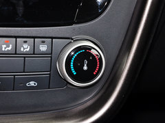 奔腾X80 2015款 2.0L 自动 舒适型 5座