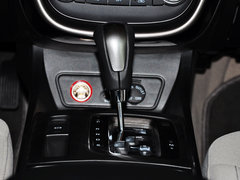 奔腾X80 2015款 2.0L 自动 舒适型 5座