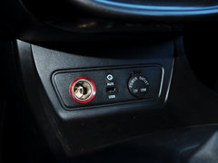 奔腾X80 2015款 2.0L 手动 豪华型 5座