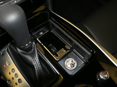 英菲尼迪Q70 2015款 Q70S 基本型