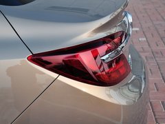 君威 2015款 1.6T 自动 精英技术型