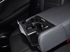 雷克萨斯NX 2015款 300h 锋致版 全驱 5座