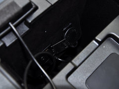 雷克萨斯NX 2015款 300h 锋尚版 前驱 5座