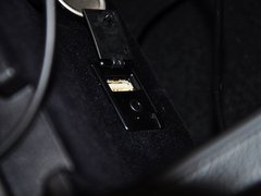 雷克萨斯NX 2015款 300h 锋尚版 前驱 5座