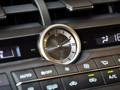雷克萨斯NX 2015款 300h 锋尚版 前驱 5座