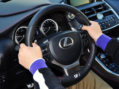 雷克萨斯NX 2015款 200t F SPORT 全驱 5座