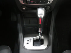 风朗 2015款 2.0L CVT 时尚版