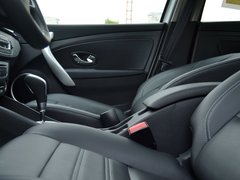 风朗 2015款 2.0L CVT 时尚版