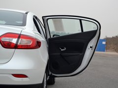 风朗 2015款 2.0L CVT 时尚版
