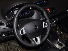 风朗 2015款 2.0L CVT 时尚版