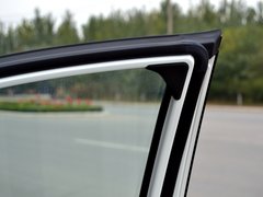 东风风神AX7 2015款 2.0L 手动 智逸型 5座