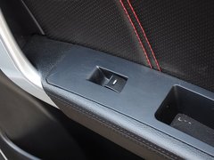 吉利GX7 2015款 运动版 2.0L 自动 尊贵型 5座