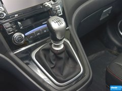 哈弗H6 2015款 1.5T 手动 两驱精英型 5座
