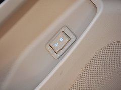 宝骏730 2014款 1.5L 手动 豪华导航ESP版 7座