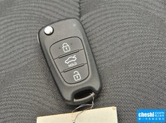 起亚K2 2015款 三厢 1.4L MT GLS
