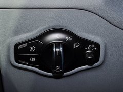 奥迪Q5 2015款 40 TFSI 进取型 5座