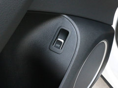 奥迪Q5 2015款 40 TFSI 舒适型 5座