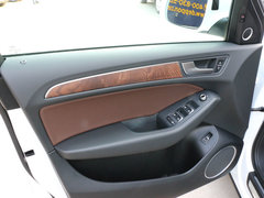 奥迪Q5 2015款 40 TFSI 舒适型 5座