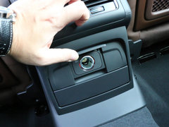 奥迪Q5 2015款 40 TFSI 舒适型 5座
