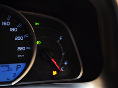 RAV4荣放 2015款 2.0L CVT 两驱都市版 5座