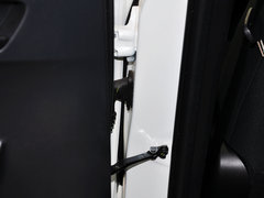 RAV4荣放 2015款 2.0L CVT 四驱风尚版 5座