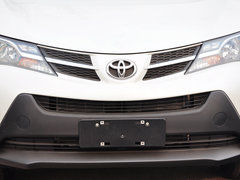 RAV4荣放 2015款 2.0L CVT 四驱风尚版 5座