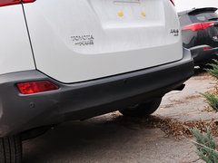 RAV4荣放 2015款 2.0L CVT 四驱风尚版 5座