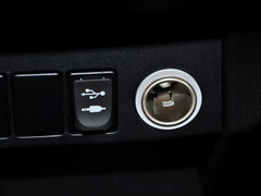 RAV4荣放 2015款 2.0L CVT 四驱风尚版 5座