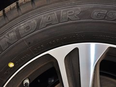 RAV4荣放 2015款 2.0L CVT 四驱新锐版 5座