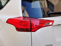RAV4荣放 2015款 2.5L 自动 四驱尊贵版 5座