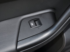 观致3 2015款 都市SUV 1.6T 自动 型动派