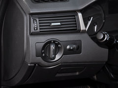 观致3 2015款 都市SUV 1.6T 自动 型动派