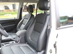 猎豹Q6 2015款 2.0T 手动 两驱版 7座