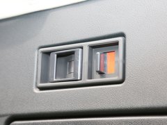 猎豹Q6 2015款 2.0T 手动 两驱版 7座