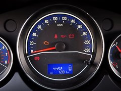 英伦 C5 2015款 1.5L 手动 两厢进取型