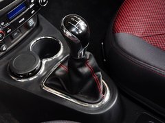 英伦 C5 2015款 1.5L 手动 两厢进取型