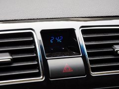 吉利EC8 2015款 2.0L 手动 精英型