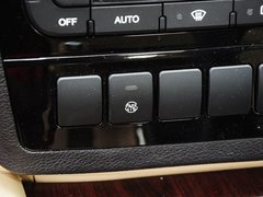 吉利EC8 2015款 2.0L 手动 精英型