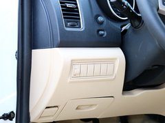 萨瓦纳 2015款 2.8T 四驱柴油豪华版 5座