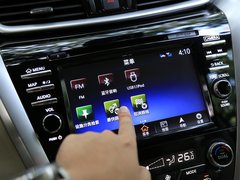 楼兰 2015款 2.5 XV四驱混动旗舰版