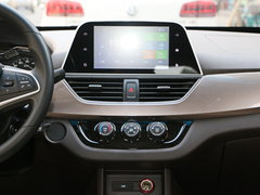 宝骏310W 2017款 1.5L 手动时尚型 国V