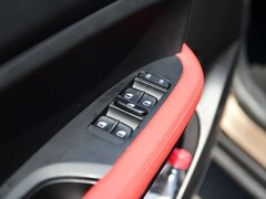 中华V3 2017款 1.5T 自动旗舰型
