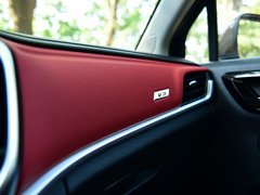 中华V3 2017款 1.5T 自动旗舰型