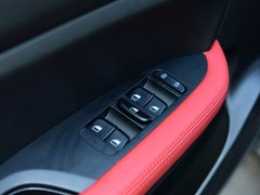 中华V3 2017款 1.5T 自动旗舰型