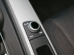 奥迪A4L 2018款 30周年年型 40 TFSI 进取型