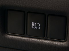 丰田C-HR 2018款 2.0L 旗舰天窗版 国VI