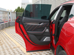 Levante 2019款 3.8T GTS